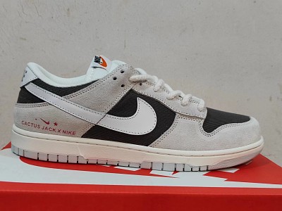 Women Dunk SB-429