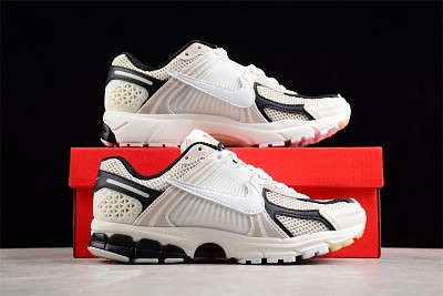 Nike Zoon Vomero-036