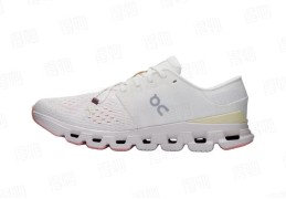 On Cloud Shoes-234