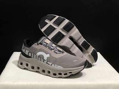 On Cloud Shoes-159