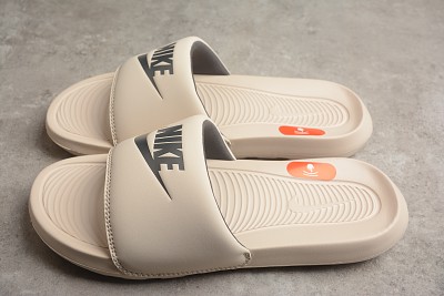 Nike Slipper-136