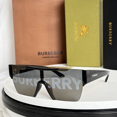 Burbery Glasses-106