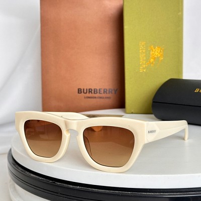 Burbery Glasses-190