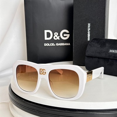 DG Glasses-040