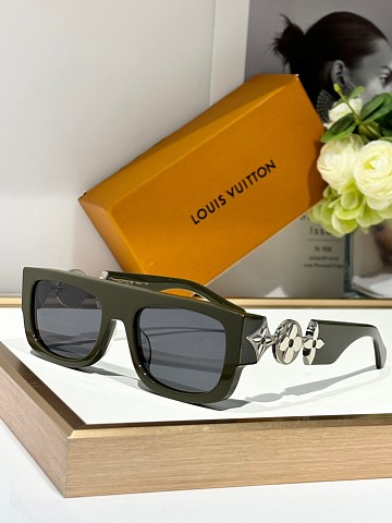 LVV Glasses-259