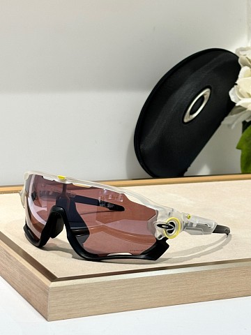 Oakle Glasses-027