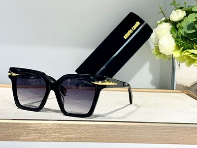 Robert Glasses-160